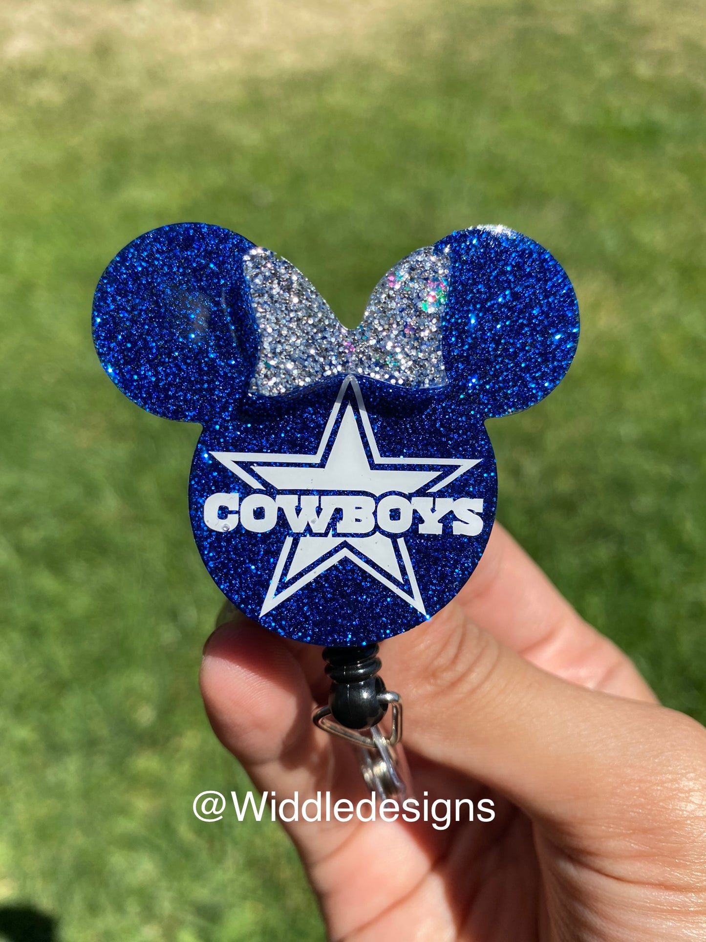 Custom personalized Dallas Football mouse head keychain bag accessory, custom frontline badge reel.